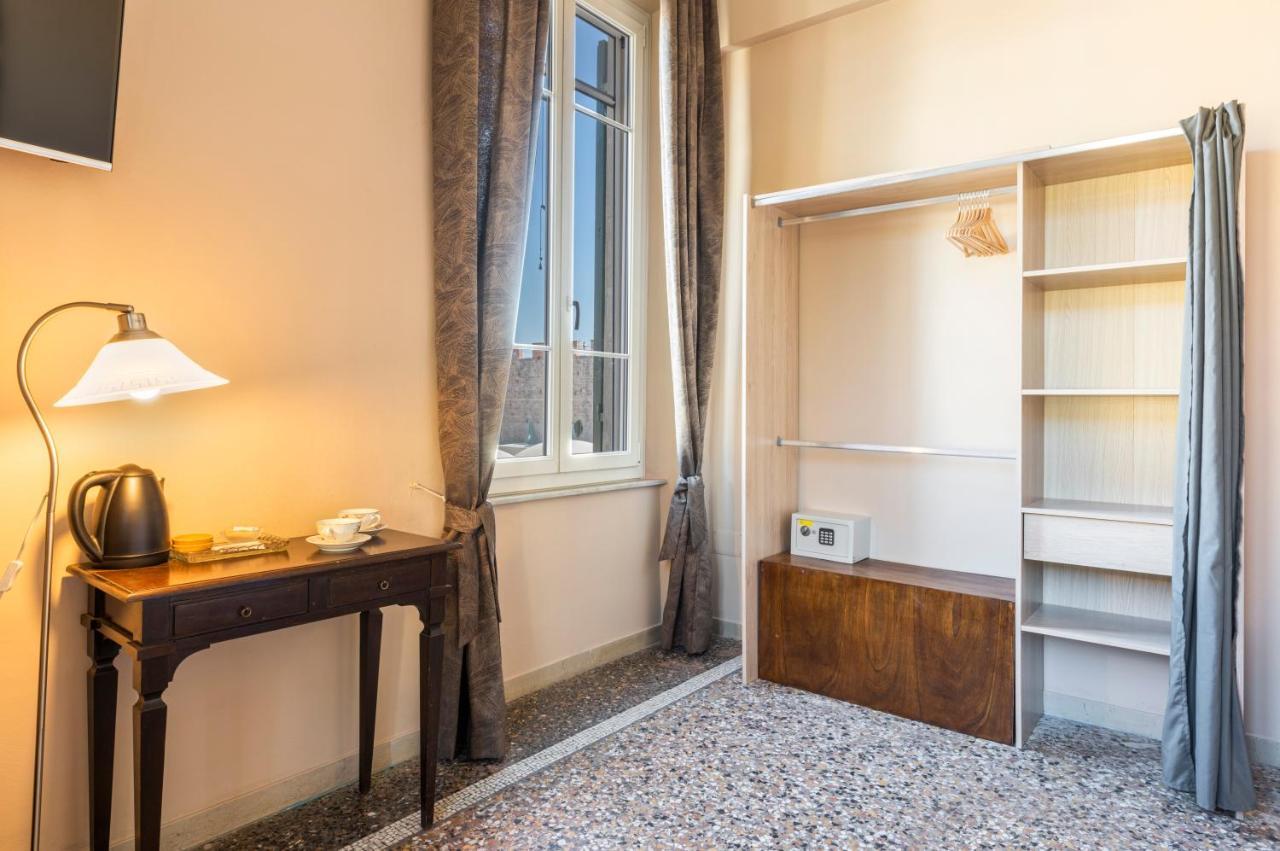 La Torre Garbata Hotell Pisa Eksteriør bilde